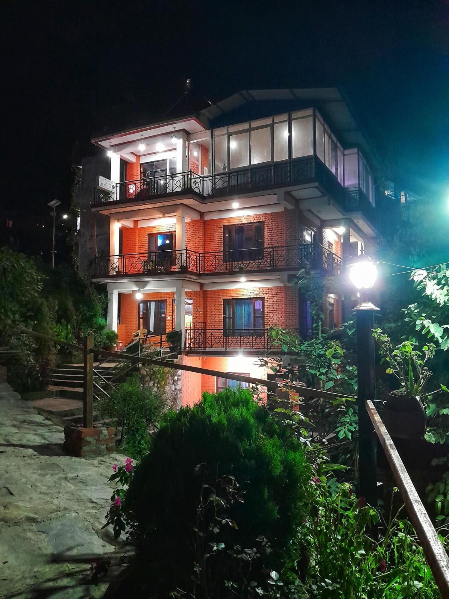 Himchuli Guest House Bandipur Exterior photo